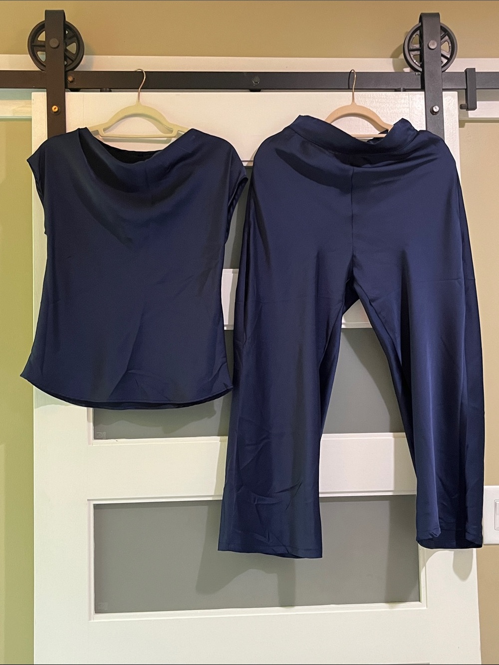 Renee C. Navy Two-Piece Wide-Leg Top and Pant Set lounge XS